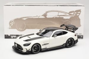 Mercedes AMG GT C190 Black Series Diamond White Metallic Minichamps 1:18 110032020 Metal - imaginea 8 din 8