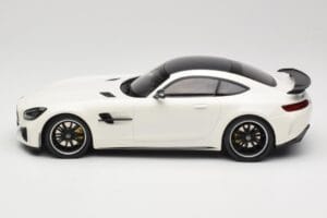 Mercedes AMG GT R C190 Alb Metalizat Minichamps 1:18 155036028 Metal - imaginea 3 din 6