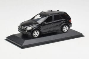 Mercedes AMG ML 63 W164 Negru Minichamps 1:43 400037670 Metal - imaginea 2 din 4