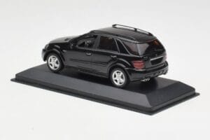 Mercedes AMG ML 63 W164 Negru Minichamps 1:43 400037670 Metal - imaginea 3 din 4