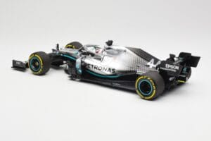 Mercedes AMG Petronas W10 #44 L. Hamilton F1 World Champion 2019 Minichamps 1:18 110190044 Metal - imaginea 5 din 6