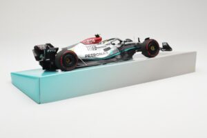 Mercedes AMG Petronas W13 E Performance #44 L. Hamilton 2022 Minichamps 1:18 113220044 Metal - imaginea 3 din 6
