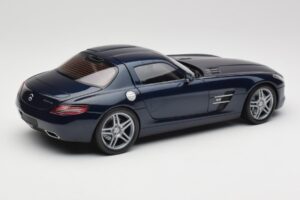Mercedes SLS AMG C197 Blue Metallic Minichamps 1:18 180039021 Metal - imaginea 3 din 8