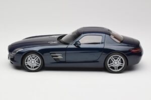 Mercedes SLS AMG C197 Blue Metallic Minichamps 1:18 180039021 Metal - imaginea 4 din 8