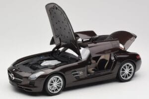 Mercedes AMG SLS C197 Brown Metallic Minichamps 1:18 100039028 Metal - imaginea 2 din 8
