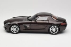 Mercedes AMG SLS C197 Brown Metallic Minichamps 1:18 100039028 Metal - imaginea 4 din 8