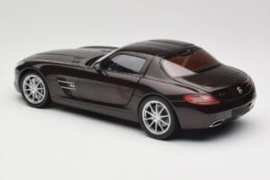 Mercedes AMG SLS C197 Brown Metallic Minichamps 1:18 100039028 Metal - imaginea 7 din 8