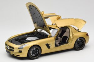 Mercedes AMG SLS C197 Auriu Minichamps 1:18 100039024 Metal - imaginea 2 din 8