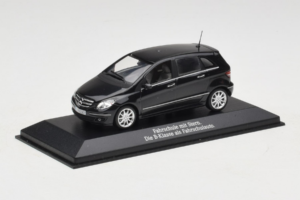 Mercedes B-Class W245 Școala Auto Negru Minichamps 1:43 MB005 Metal - imaginea 2 din 4