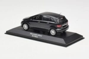 Mercedes B-Class W245 Cosmos Black Minichamps 1:43 B66962218 Metal - imaginea 3 din 4