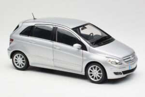 Mercedes B-Class W245 Argintiu Kyosho 1:18 B66962326 Metal - imaginea 6 din 8