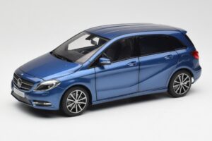 Mercedes B-Class W246 Lotus Albastru Metalic Norev 1:18 B66961410 Metal