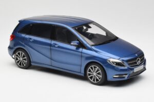 Mercedes B-Class W246 Lotus Albastru Metalic Norev 1:18 B66961410 Metal - imaginea 6 din 8