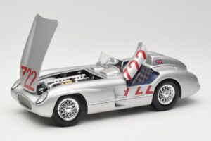 Mercedes 300 SLR W196S #722 S. Moss / D. Jenkinson Mille Miglia Winner 1955 Maisto 1:18 536887 Metal - imaginea 2 din 8