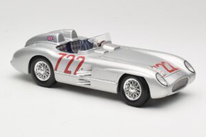 Mercedes 300 SLR W196S #722 S. Moss / D. Jenkinson Mille Miglia Winner 1955 Maisto 1:18 536887 Metal - imaginea 6 din 8