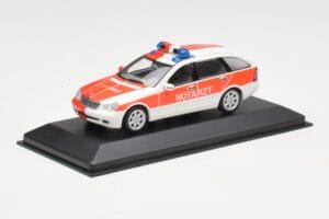 Mercedes C-Class S203 Notarzt Minichamps 1:43 430030190 Metal - imaginea 2 din 4