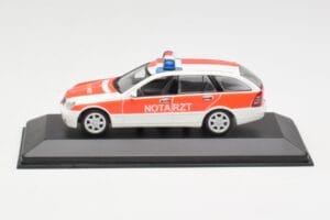 Mercedes C-Class S203 Notarzt Minichamps 1:43 430030190 Metal