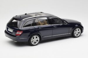 Mercedes C-Class S204 T-Modell Tanzanite Albastru AUTOart 1:18 B66962352 Metal - imaginea 3 din 8