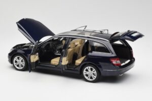 Mercedes C-Class S204 T-Modell Tanzanite Albastru AUTOart 1:18 B66962352 Metal - imaginea 5 din 8