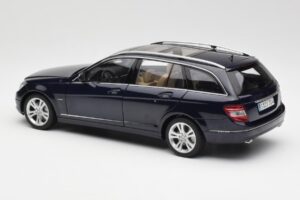 Mercedes C-Class S204 T-Modell Tanzanite Albastru AUTOart 1:18 B66962352 Metal - imaginea 7 din 8