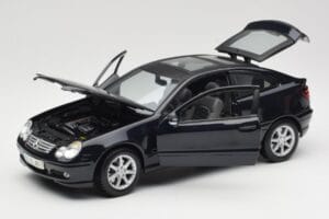 Mercedes C-Class Sports Coupe CL203 Albastru Maisto 1:18 B66962124 Metal - imaginea 2 din 8
