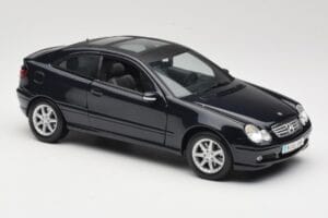 Mercedes C-Class Sports Coupe CL203 Albastru Maisto 1:18 B66962124 Metal - imaginea 6 din 8