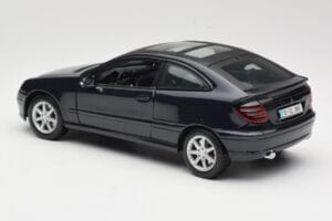 Mercedes C-Class Sports Coupe CL203 Albastru Maisto 1:18 B66962124 Metal - imaginea 7 din 8