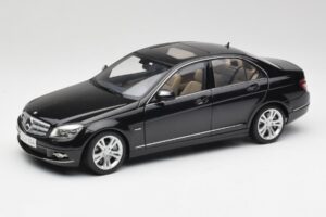 Mercedes C-Class W204 Avantgarde Obsidian Negru AUTOart 1:18 76264-R1 Metal