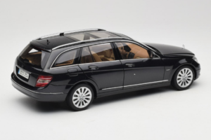 Mercedes C-Class W204 Estate Obsidian Black AUTOart 1:18 B66962349 Metal - imaginea 3 din 8