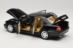 Mercedes C36 AMG W202 Obsidian Black Metallic Norev 1:18 183381 Metal - imaginea 5 din 8