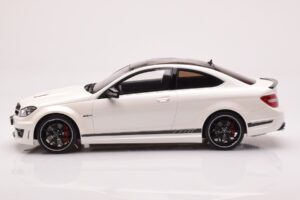 Mercedes AMG C63 W204 Edition 507 Alb GT Spirit 1:18 GT899 Rășină - imaginea 3 din 6