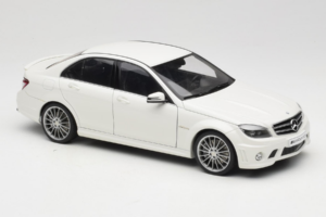 Mercedes AMG C63 W204 Alb AUTOart 1:18 72674-R1 Metal - imaginea 6 din 8