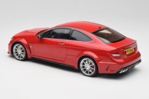 Mercedes AMG C63 W204 Roșu 2nd Choice GT Spirit 1:18 GT065-D1 Rășină - imaginea 5 din 6
