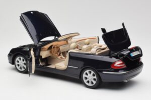 Mercedes CLK 500 W209 Cabriolet Albastru Închis Metalizat Kyosho 1:18 B66962174 Metal - imaginea 6 din 9