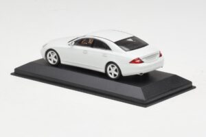 Mercedes CLS-Class C219 Linea Alb Minichamps 1:43 436034300 Metal - imaginea 3 din 4