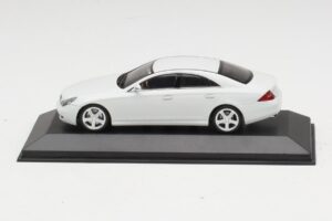 Mercedes CLS-Class C219 Linea Alb Minichamps 1:43 436034300 Metal