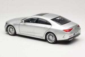 Mercedes CLS C257 Argintiu Norev 1:18 183489 Metal - imaginea 7 din 8