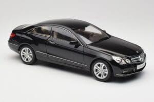 Mercedes E-Class Coupe C207 Obsidian Black Metallic Norev 1:18 B66962418 Metal - imaginea 6 din 8