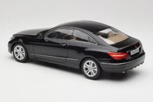 Mercedes E-Class Coupe C207 Obsidian Black Metallic Norev 1:18 B66962418 Metal - imaginea 7 din 8
