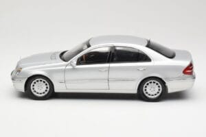 Mercedes E-Class W211 Argintiu Kyosho 1:18 B66962146 Metal - imaginea 4 din 8