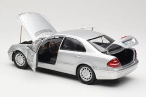 Mercedes E-Class W211 Argintiu Kyosho 1:18 B66962146 Metal - imaginea 5 din 8