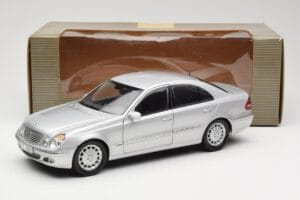 Mercedes E-Class W211 Argintiu Kyosho 1:18 B66962146 Metal - imaginea 8 din 8