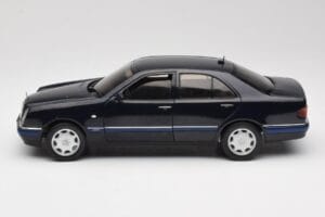 Mercedes E-Class W210 E320 Negru Sun Star 1:18 1151 Metal - imaginea 4 din 8