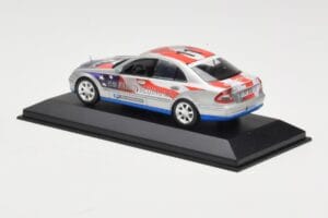 Mercedes E-Class W211 #11 Bluetec Paris-Beijing 2006 Minichamps 1:43 B66962267-R Metal - imaginea 3 din 4