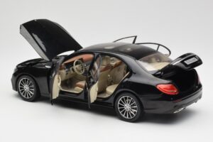 Mercedes E-Class W213 Obsidian Negru iScale 1:18 B66960380 Metal - imaginea 5 din 8
