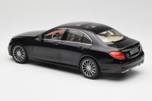 Mercedes E-Class W213 Obsidian Negru iScale 1:18 B66960380 Metal - imaginea 7 din 8
