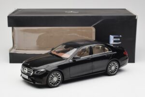 Mercedes E-Class W213 Obsidian Negru iScale 1:18 B66960380 Metal - imaginea 8 din 8