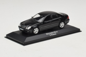 Mercedes E-Class W211 Negru Minichamps 1:43 B66961950 Metal - imaginea 2 din 4