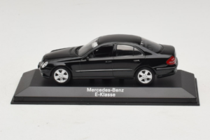 Mercedes E-Class W211 Negru Minichamps 1:43 B66961950 Metal