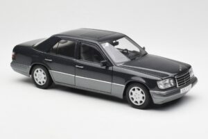 Mercedes E320 W124 Nautik Albastru Metalic Dealer Edition AUTOart 1:18 B66040508 Metal - imaginea 6 din 8